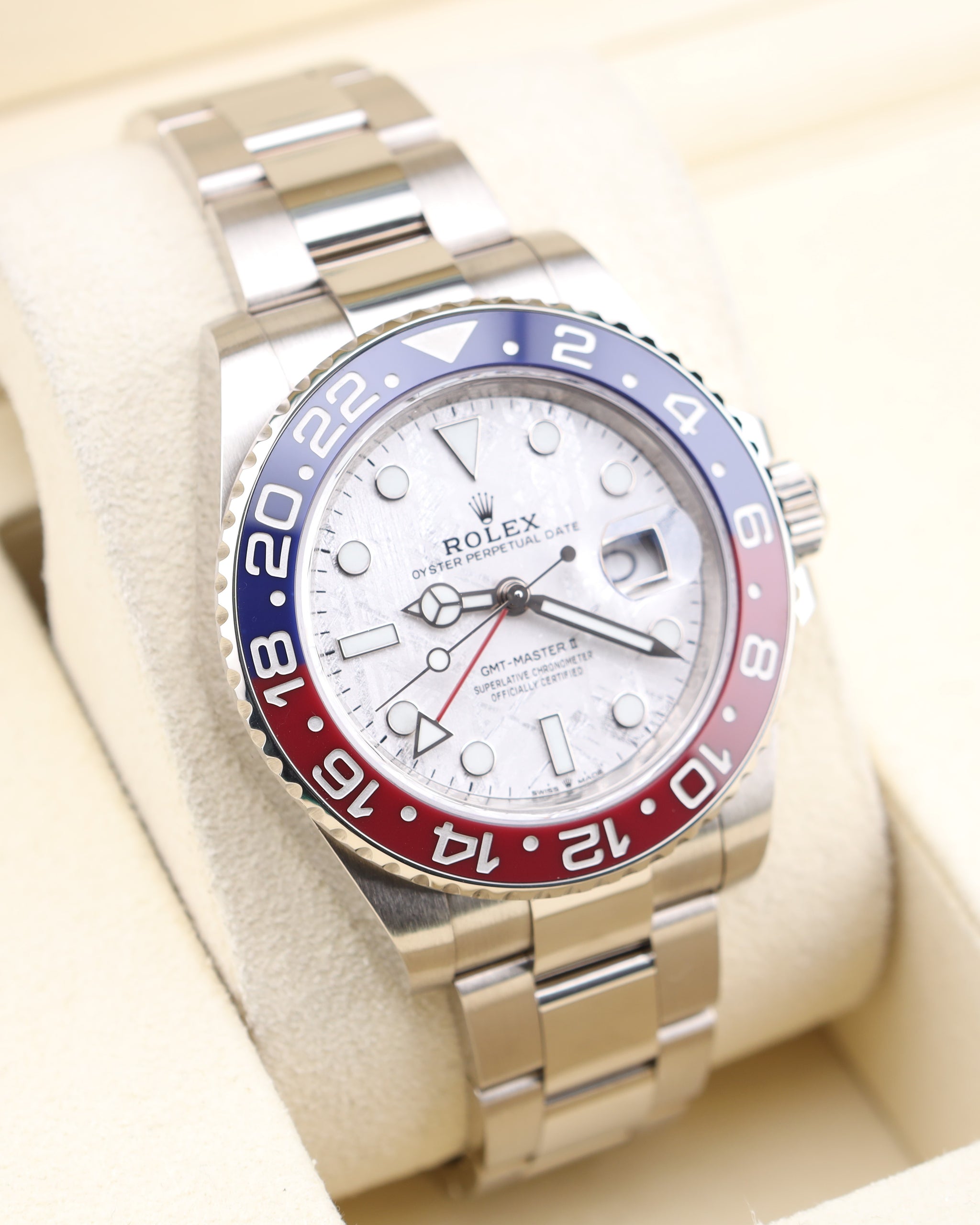 Rolex GMT-Master II Pepsi Meteorite 126719BLRO detail view