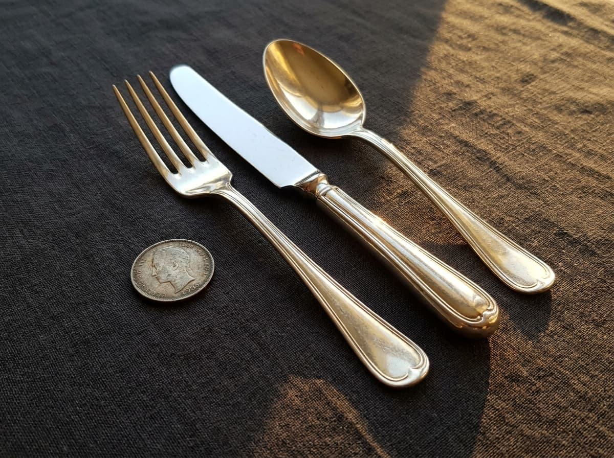 Sterling silver flatware and coins — sell silver in Miami guide