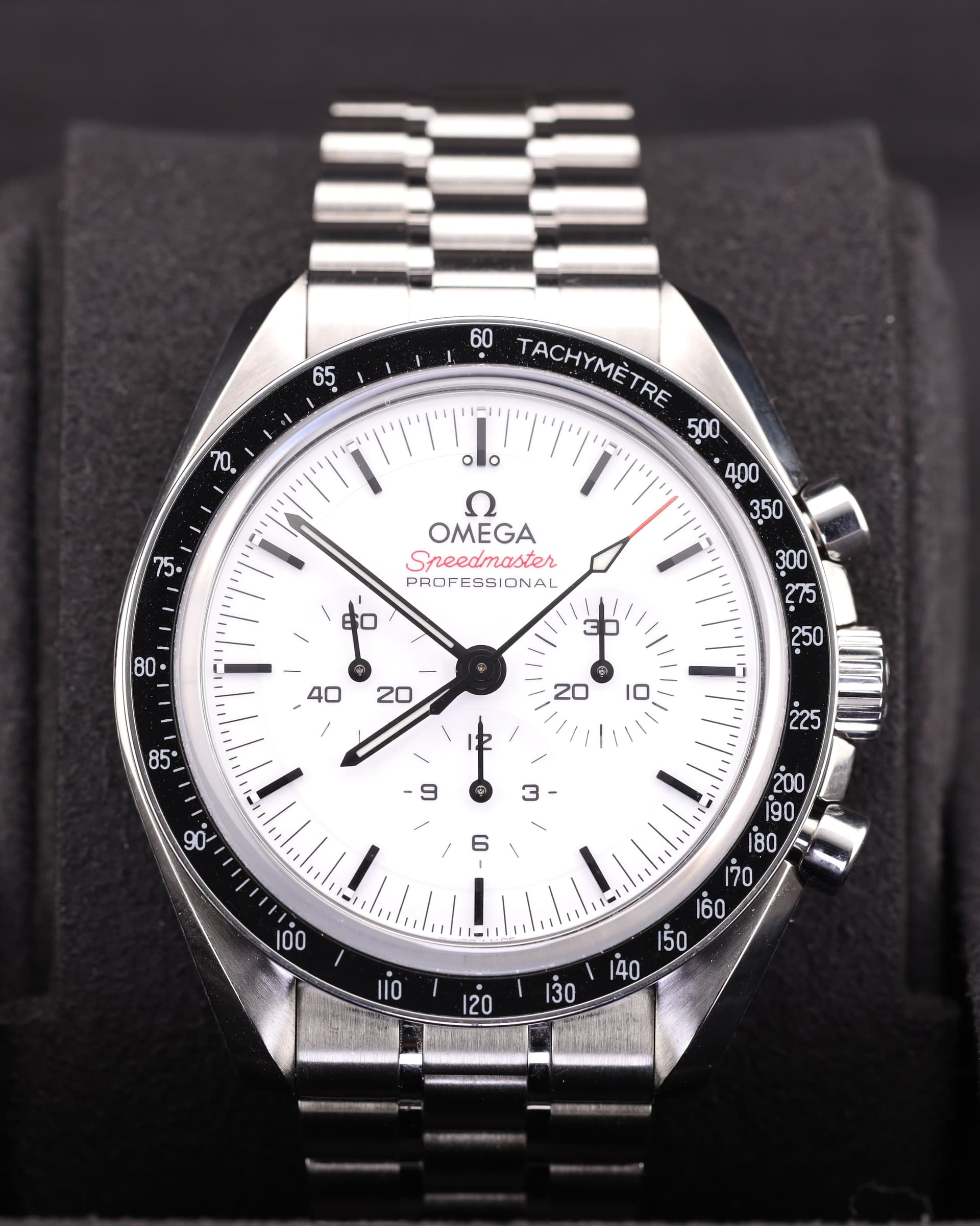 Omega Speedmaster Moonwatch Professional White Dial 310.30.42.50.04.001 — photo 1