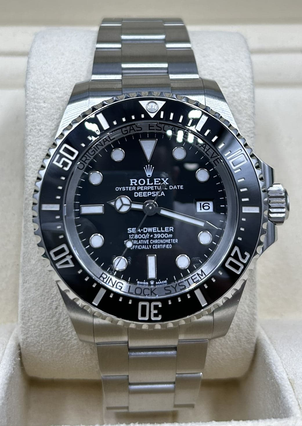 Rolex Sea-Dweller Deepsea 44mm Black 136660 — photo 1