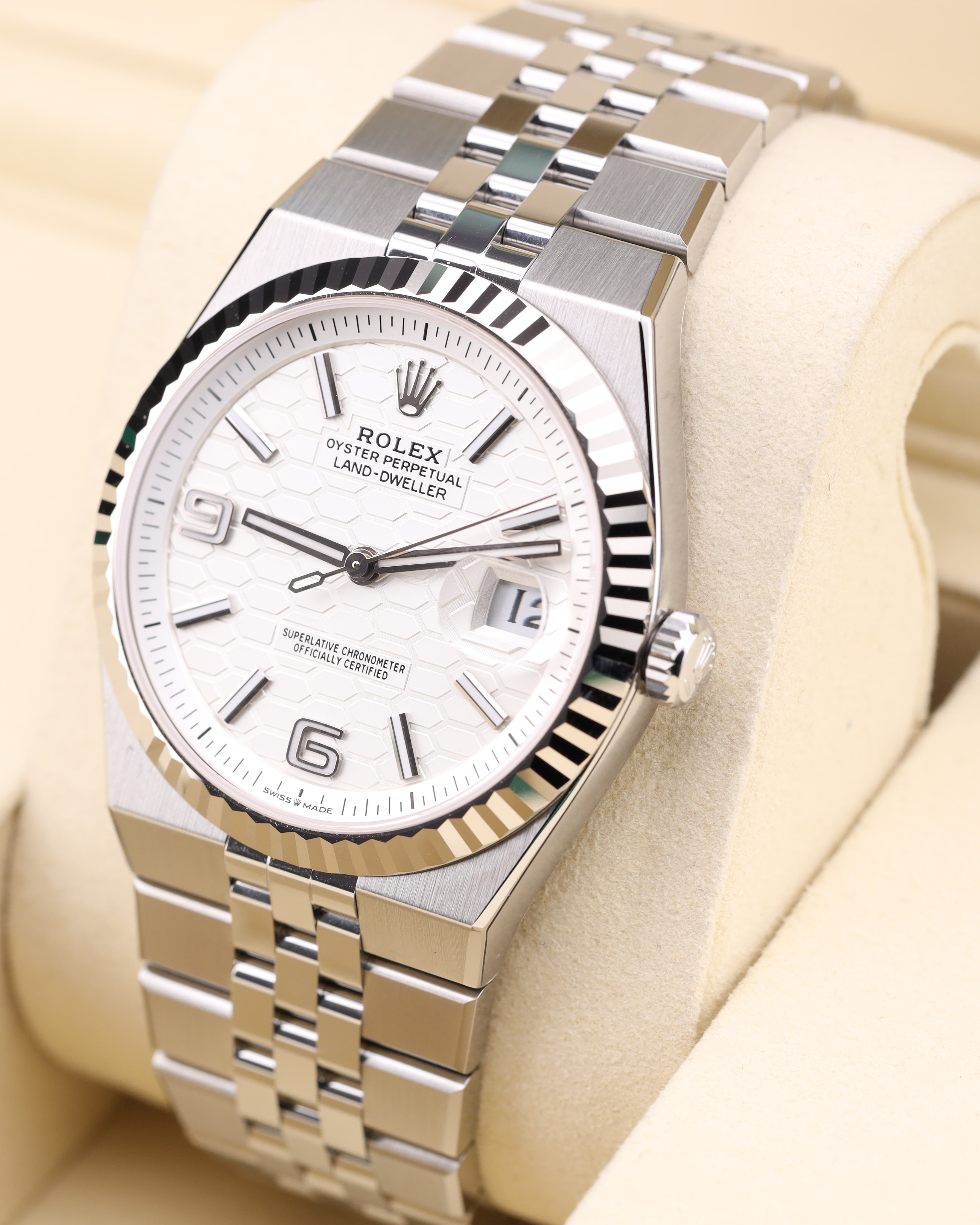 Rolex Land-Dweller 40 White Honeycomb Dial 127334 detail view